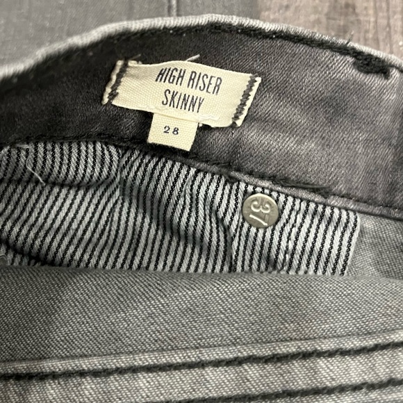 Madewell High Riser Gray Jeans - Picture 8 of 8
